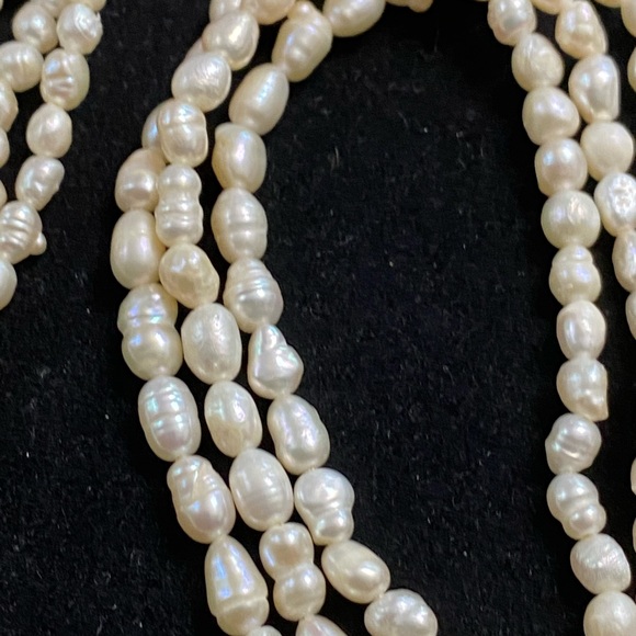 VTG 1950’s Genuine 18” 3 Strand Seed Pearls with 10K Clasp Necklace Final Price - Picture 7 of 12